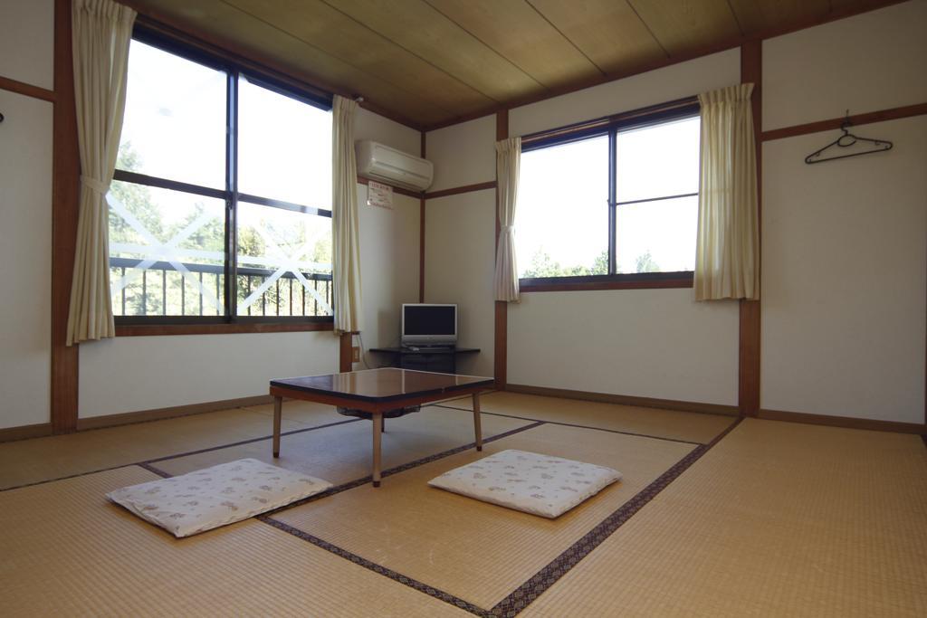 Minshuku Michiyasou Hotell Kirishima Exteriör bild